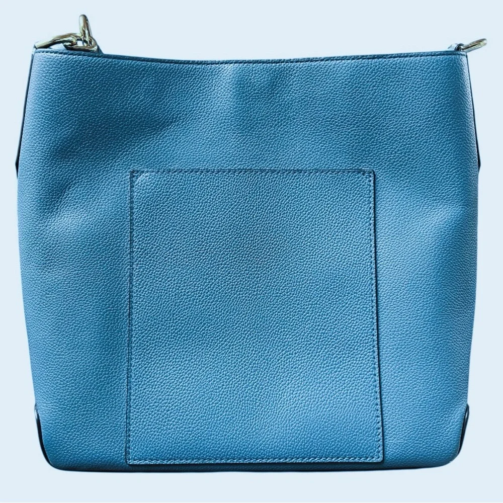 Michael Kors Hayes Bucket Bag